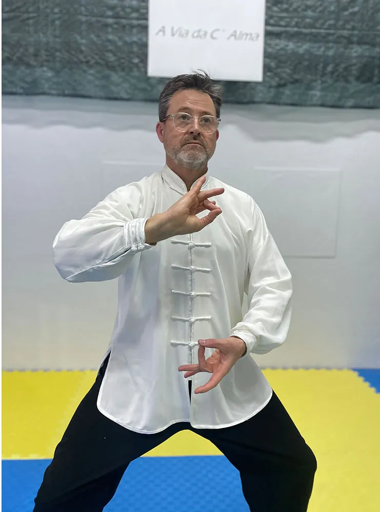 Aula de Qui Gong da Academia Wu Wei - Artes Orientais de Mafra